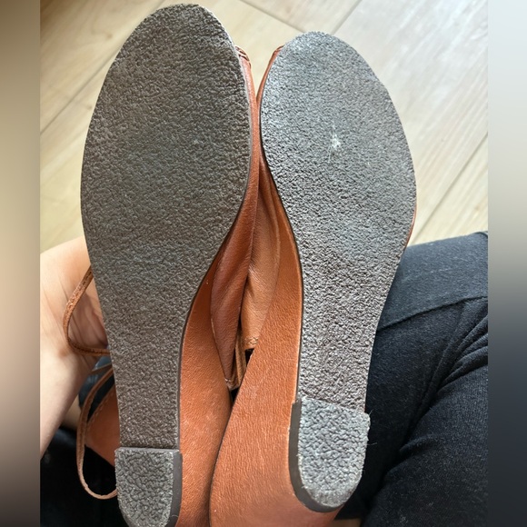 Women’s Lace Up Sandals - Picture 4 of 5